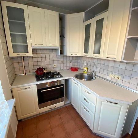 Apartment Next To Metro Station Pechersk Kiev Extérieur photo