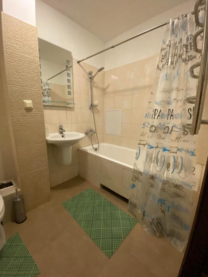 Apartment Next To Metro Station Pechersk Kiev Extérieur photo